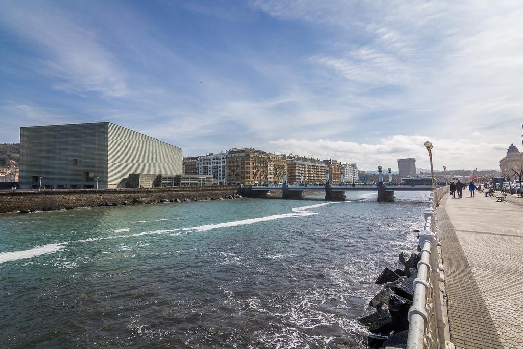 Apartamento Urumea San Sebastian Bagian luar foto